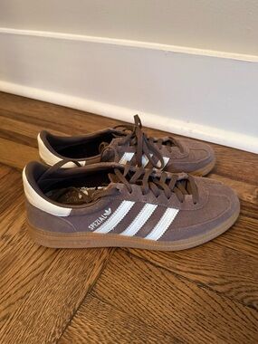 adidas Spezial (Like New)